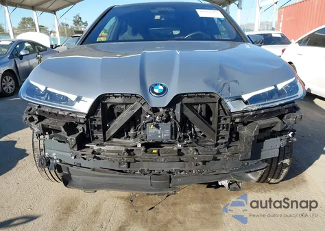 2024 BMW Ix xDrive50 из США, поврежденный, VIN WB523CF01RCR03239